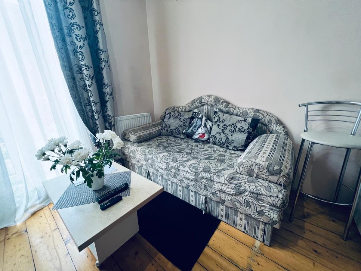 Apartment In The City Center Mini Ivano Frankivsk Bagian luar foto
