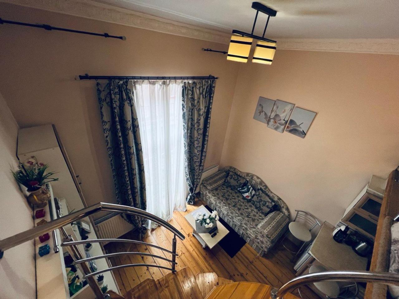 Apartment In The City Center Mini Ivano Frankivsk Bagian luar foto